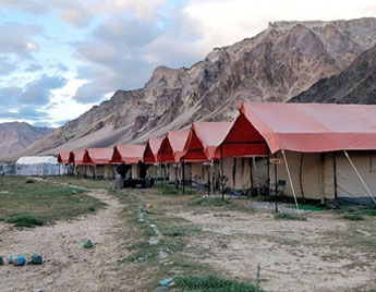 Super Deluxe Hotels in Ladakh