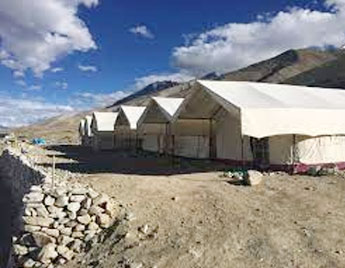 Camps in Pangong Lake