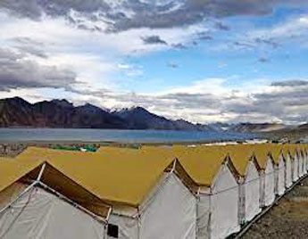 Camps in Pangong Lake