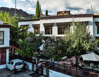 Deluxe Hotels in Ladakh