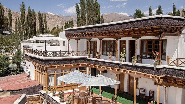 Deluxe Hotels in Ladakh