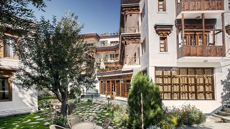 Deluxe Hotels in Ladakh