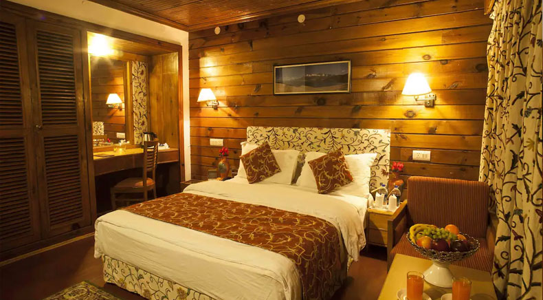 Hotel In Pahalgam