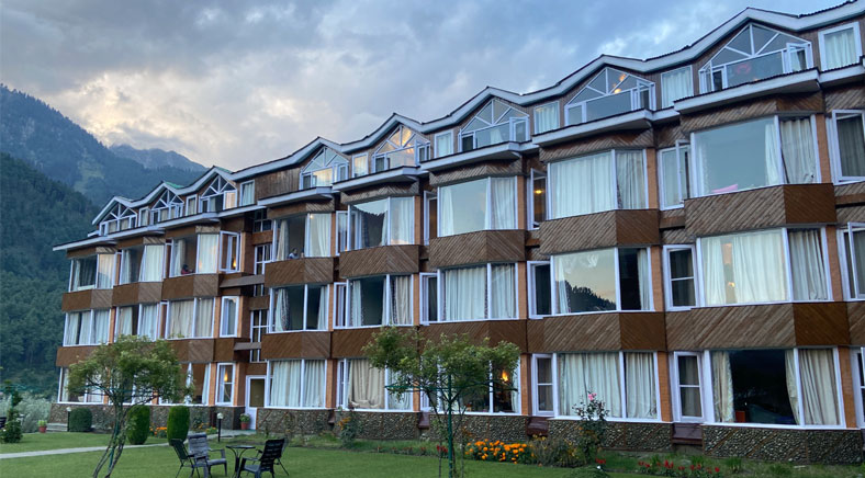 Hotel In Pahalgam