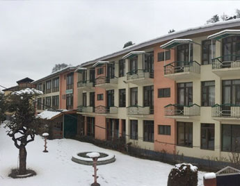 Hotels in Srinagar