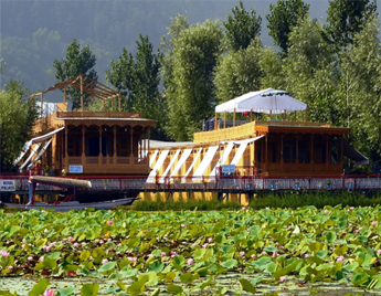 Houseboats In Srinagar