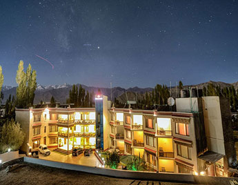 Super Deluxe Hotels in Ladakh