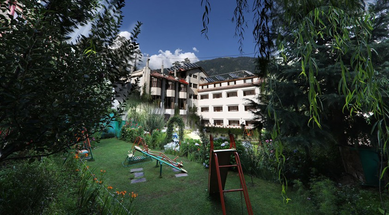 Hotels in Manali