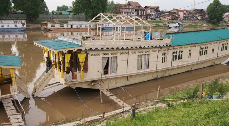 Houseboats In Srinagar