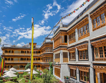 Super Deluxe Hotels in Ladakh