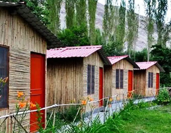 Super Deluxe Hotels in Ladakh