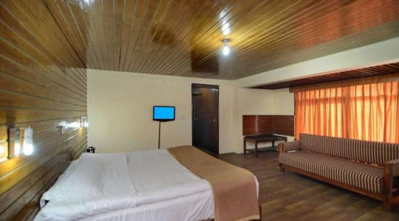 Hotel In Pahalgam